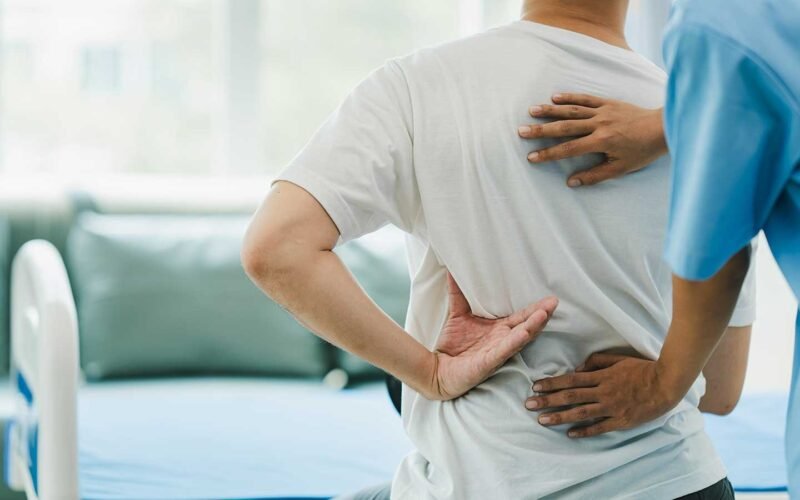 علاج آلام الظهر والانزلاق الغضروفي